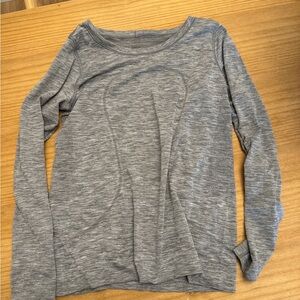 Lululemon Gray Long Sleeve Top